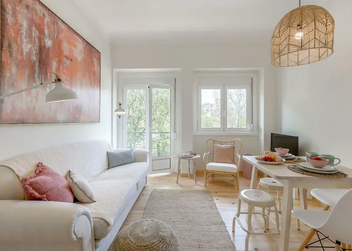 Sunny, Bright&Quiet Apartment, By TimeCooler